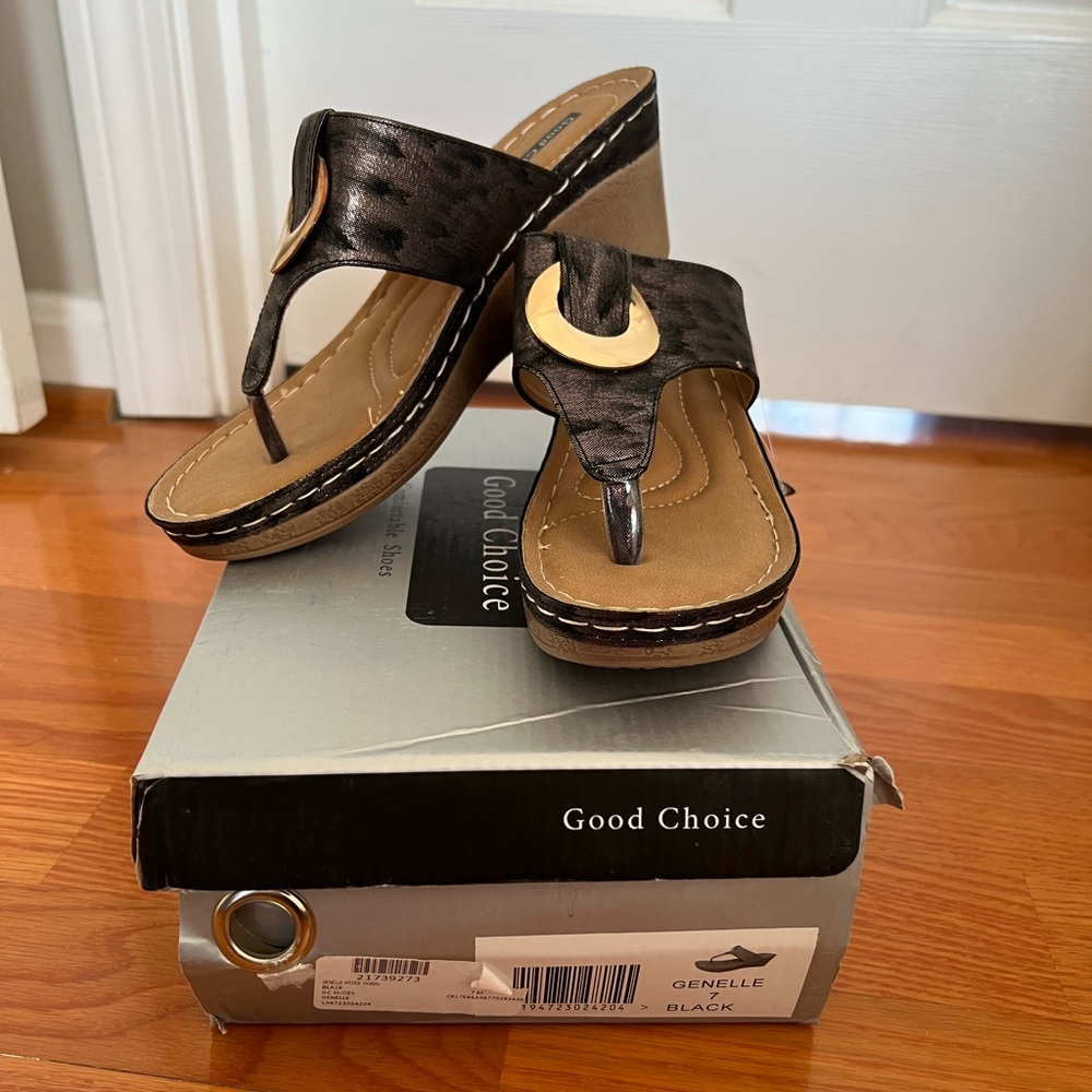 Good Choice Genelle Wedge Sandal